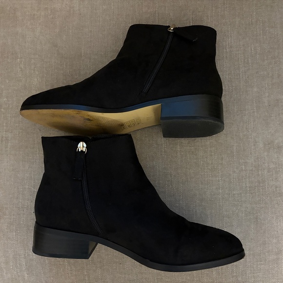 J.Crew Black Side Zip Ankle Boots 8.5 Women's - Picture 3 of 6